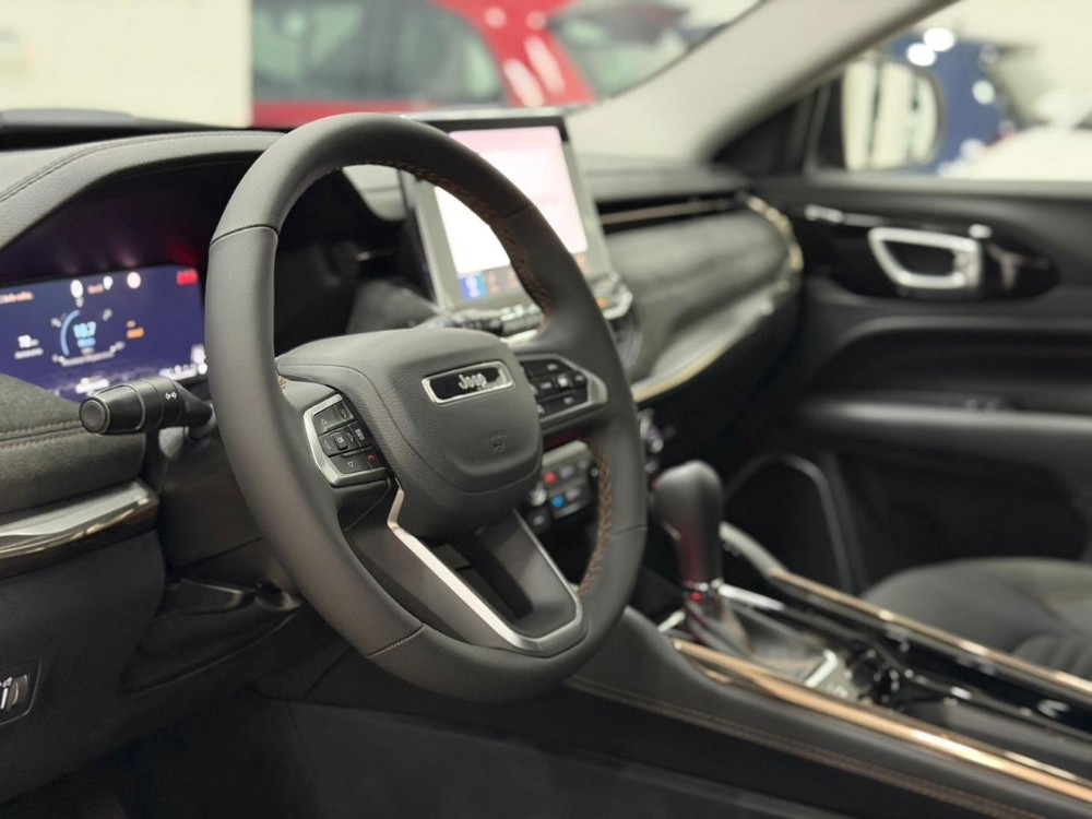 Jeep Commander Limited — foto 9